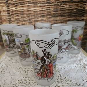 Vintage Themed Frosted Glass Tumbler Set